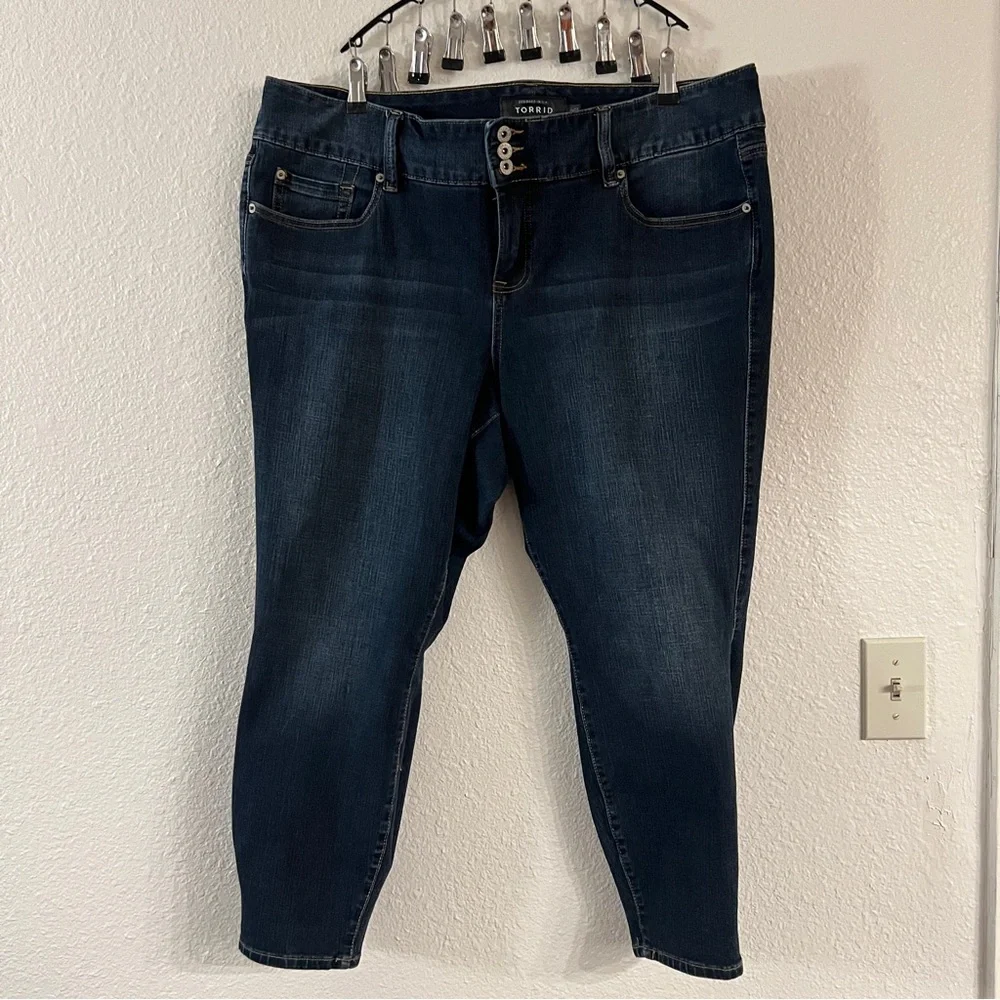 torrid Indigo Skinny Jeans - Picture 3 of 11